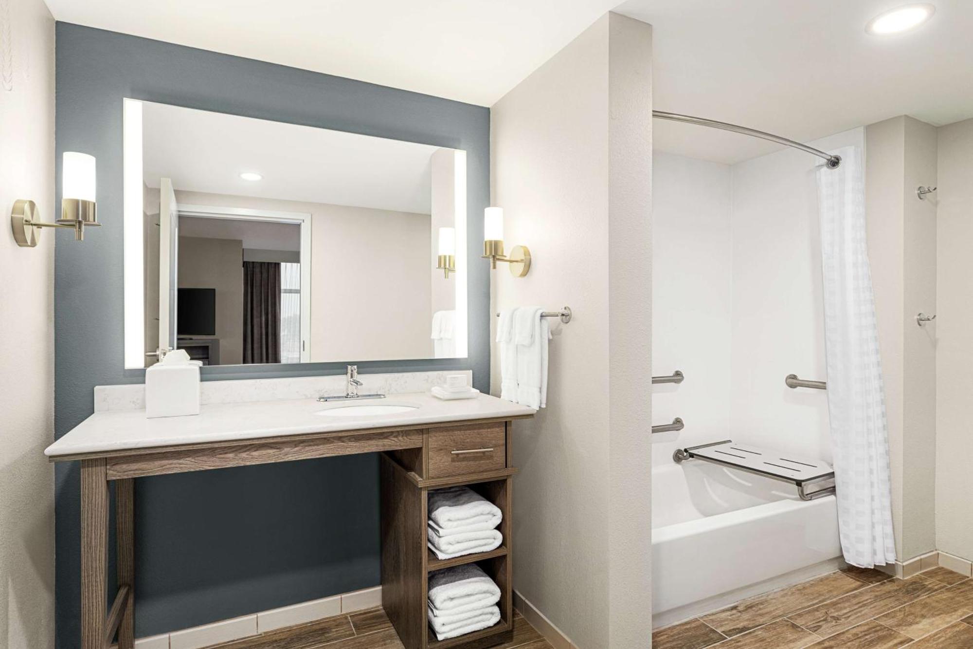 Homewood Suites By Hilton คาร์ไลล์ ภายนอก รูปภาพ